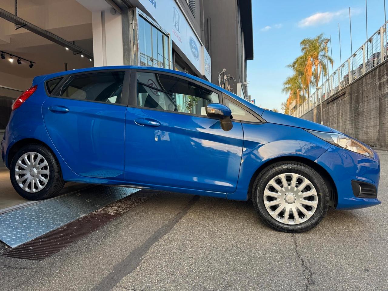 Ford Fiesta 1.5 TDCi 75CV 5 porte Titanium