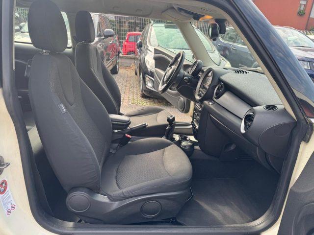 MINI One 1.6 16V One (55kW)