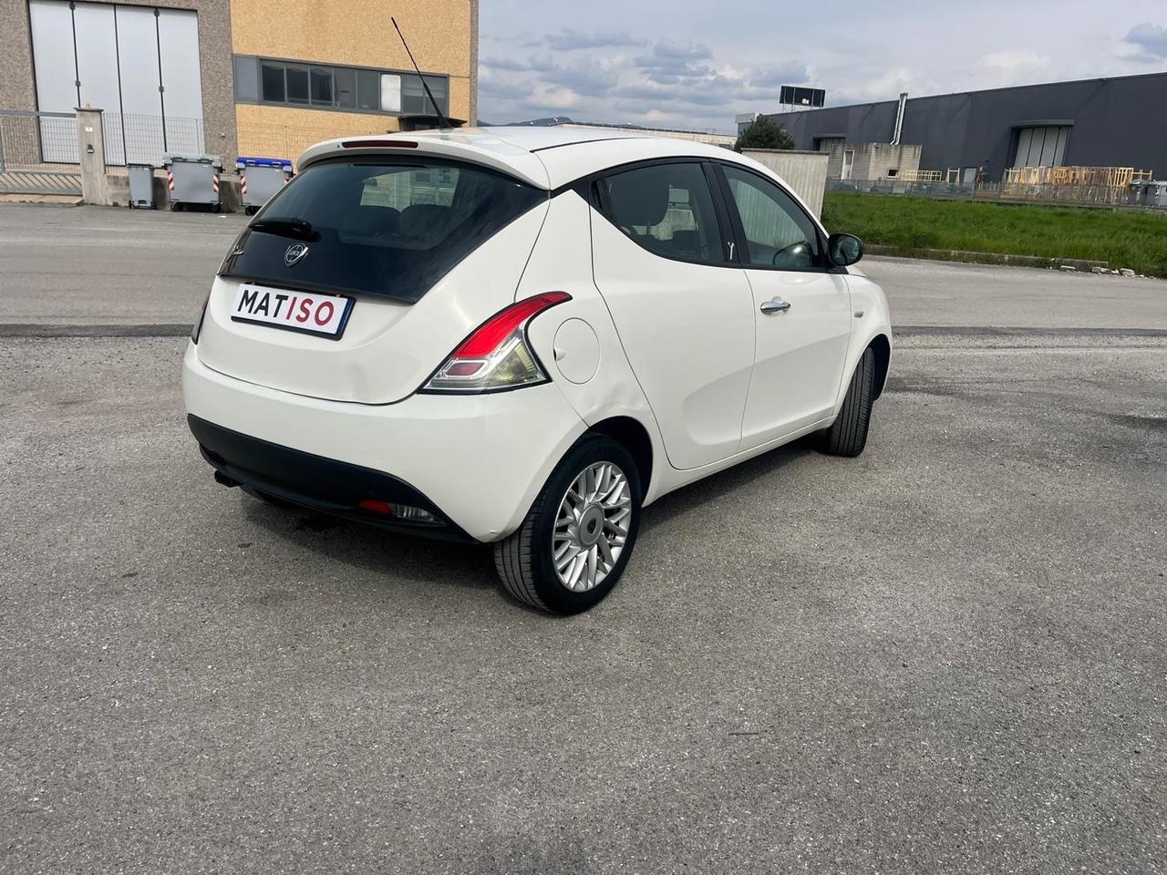 Lancia Ypsilon 1.2 Platinum 99000 km GARANZIA 12m