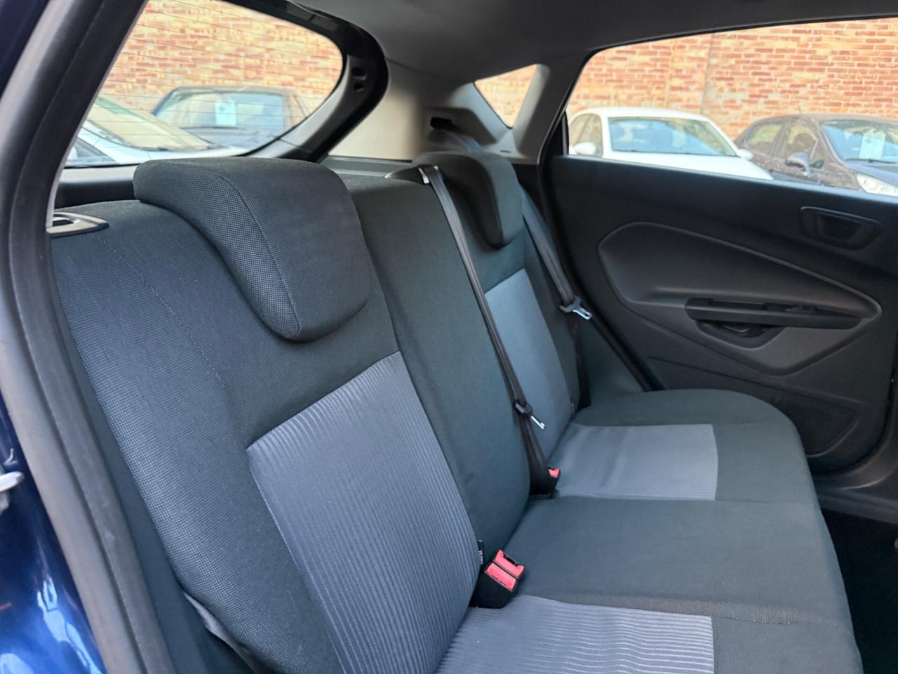 Ford Fiesta 1.4 5P GPL