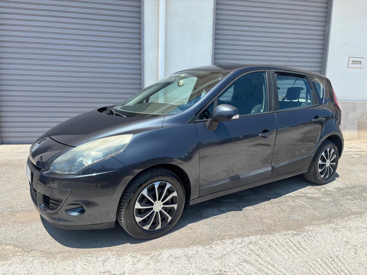 Renault Scenic Scénic X-Mod 1.5 dCi 105CV Confort