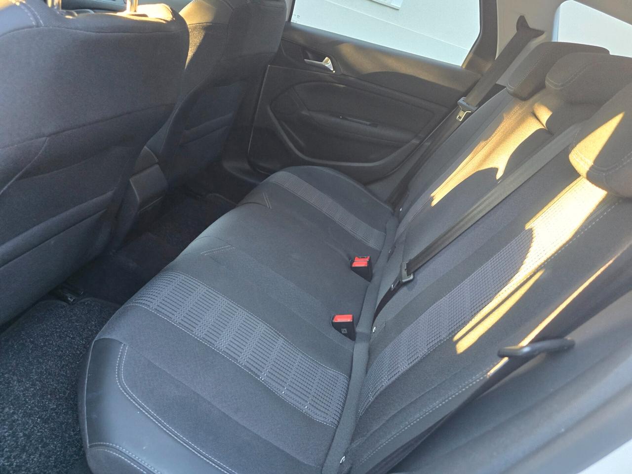 Peugeot 308 BlueHDi 130 S&S SW Allure