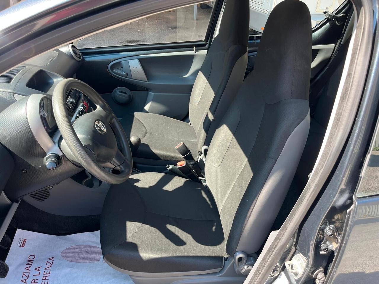 Toyota Aygo 1.0 VVT-i 5 porte Now NUOVISSIMA