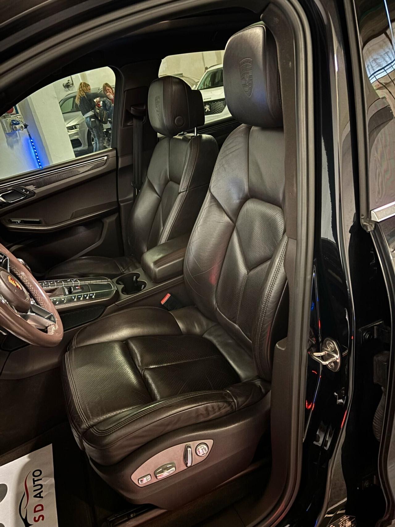 Porsche Macan 3.0 S Diesel*