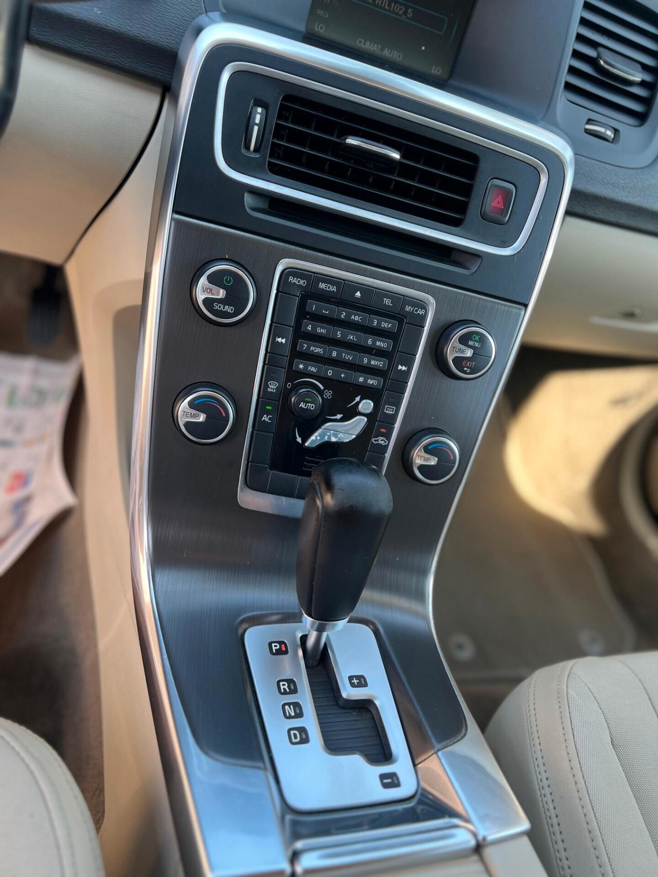 Volvo V60 D3 Geartronic Summum