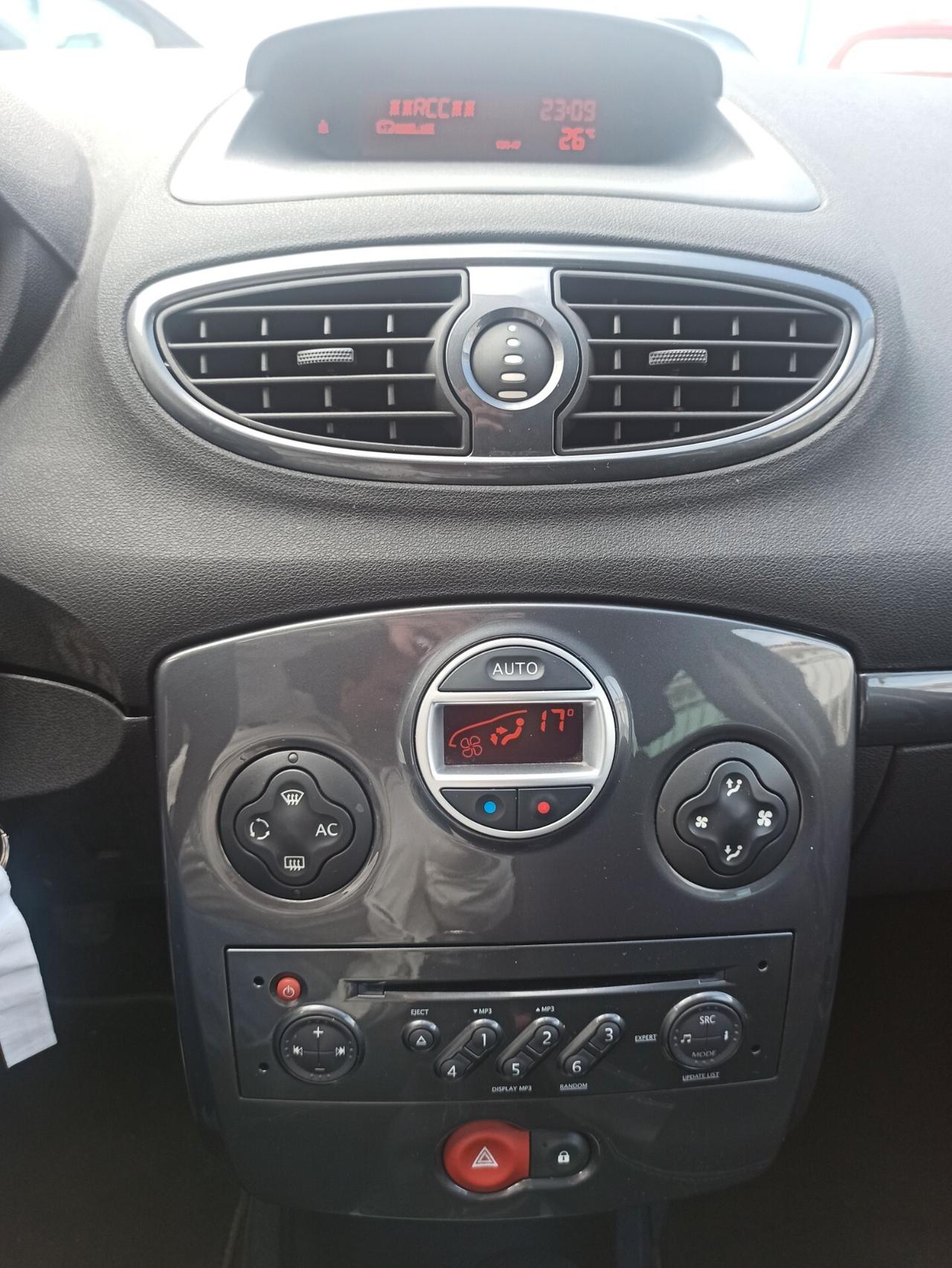 Renault Clio Storia 1.2 75 cv 5 porte Dynamique