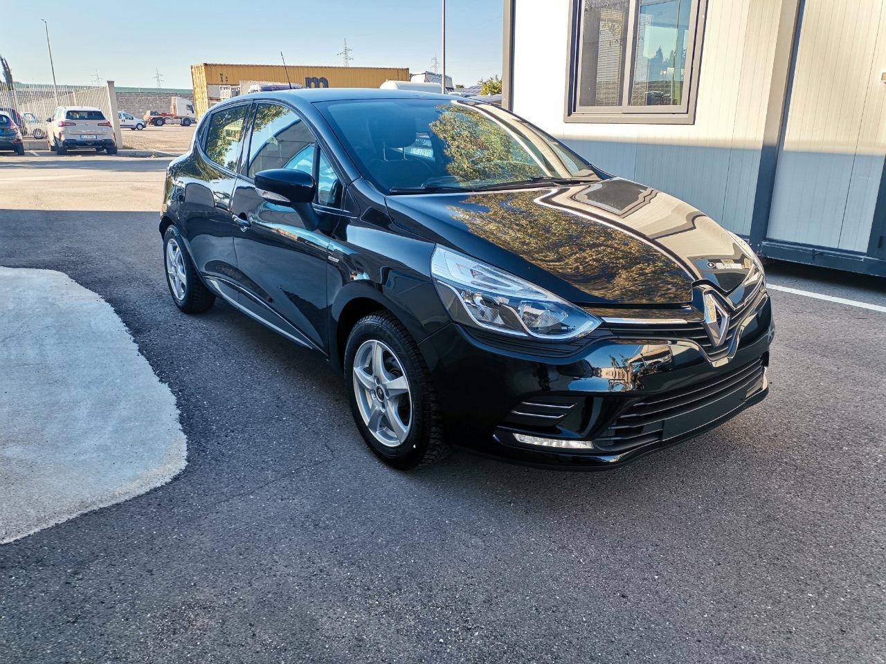 Renault Clio 5 Porte Clio 5p 1.2 Life (wave) 75cv E6