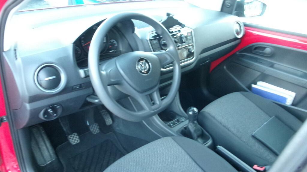 Volkswagen up! 1.0 BlueMotion Take !