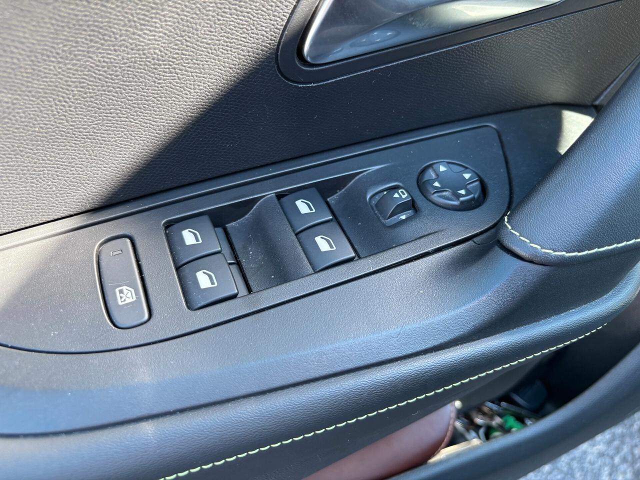 Peugeot 2008 PureTech 130 S&S EAT8 GT