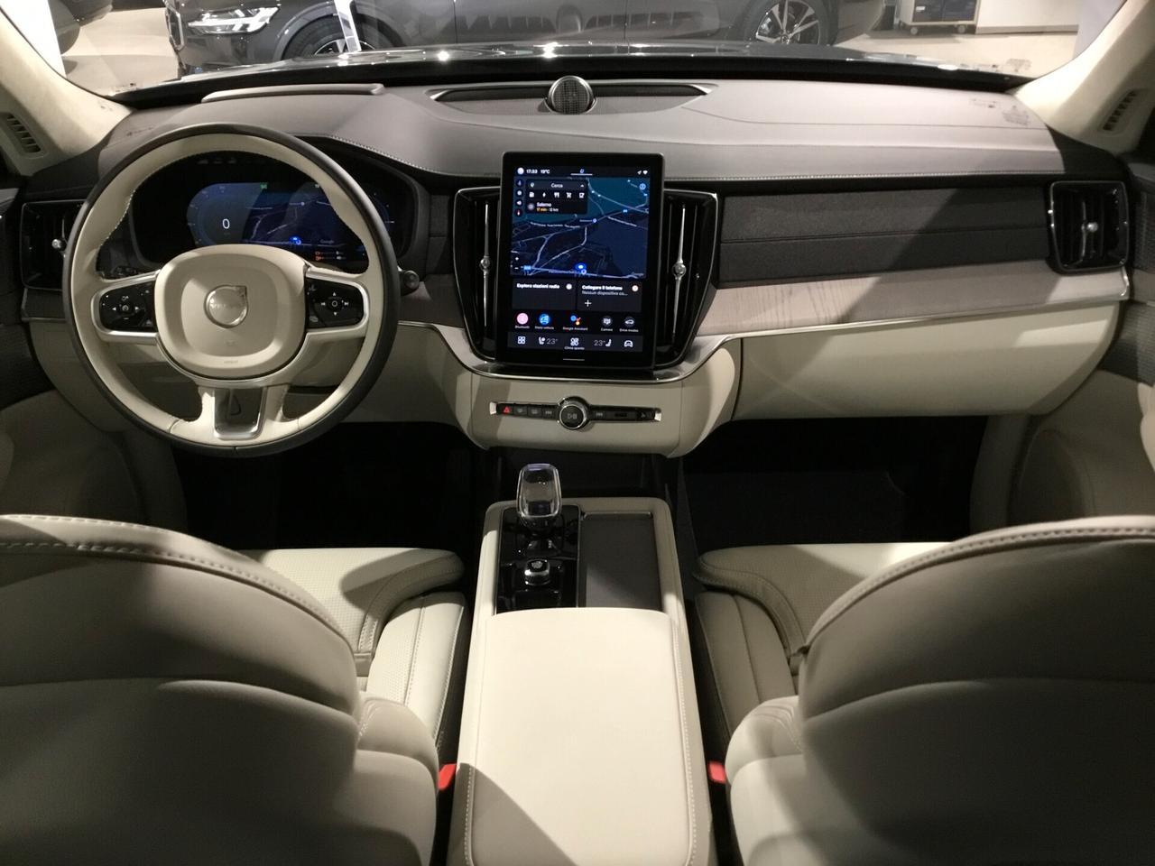 Volvo XC 90 T8 Plug-in Hybrid AWD Autom. 7 posti Ultra Bright