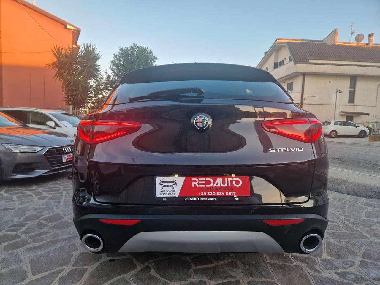 Alfa Romeo Stelvio 2.2 Turbodiesel 160 CV AT8 RWD Business