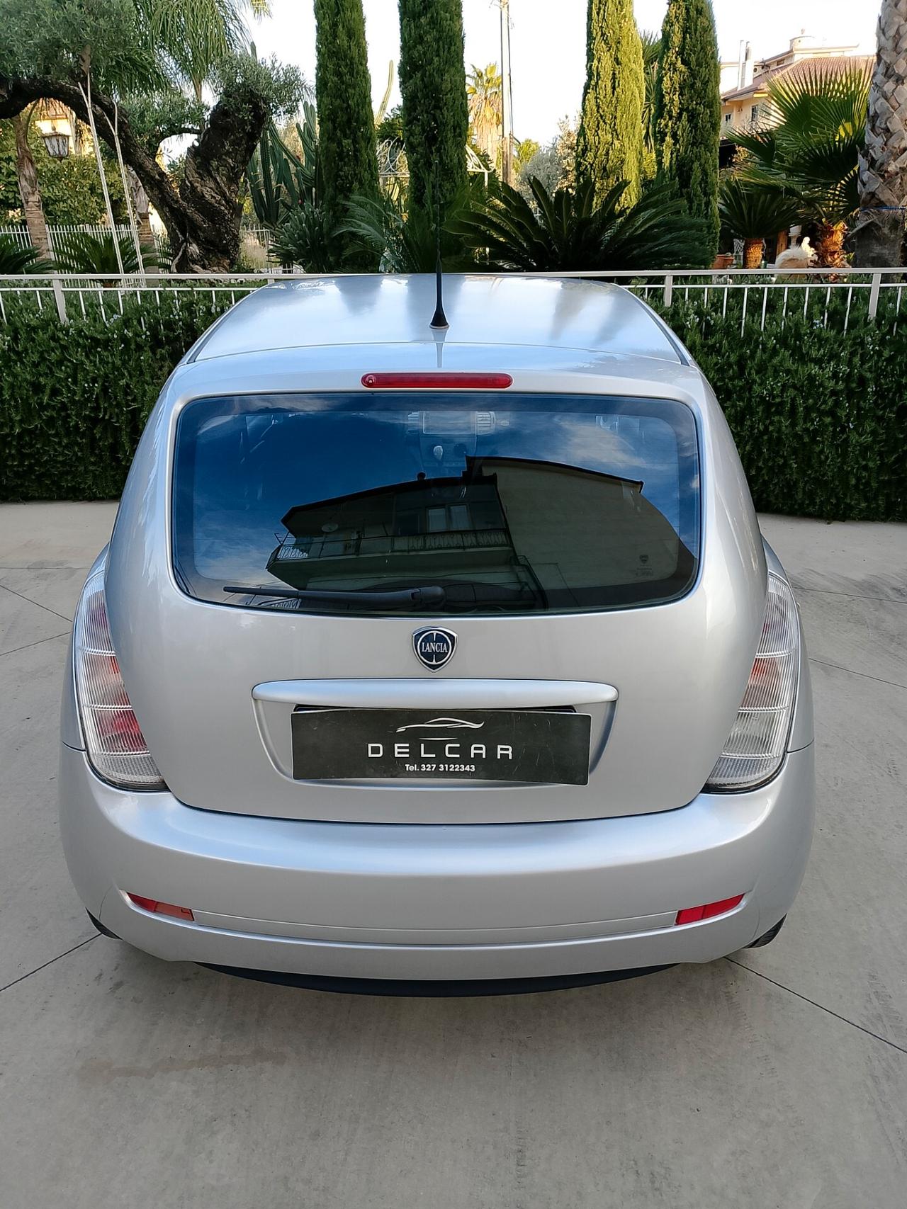 Lancia Ypsilon 1.4 Argento Ecochic GPL