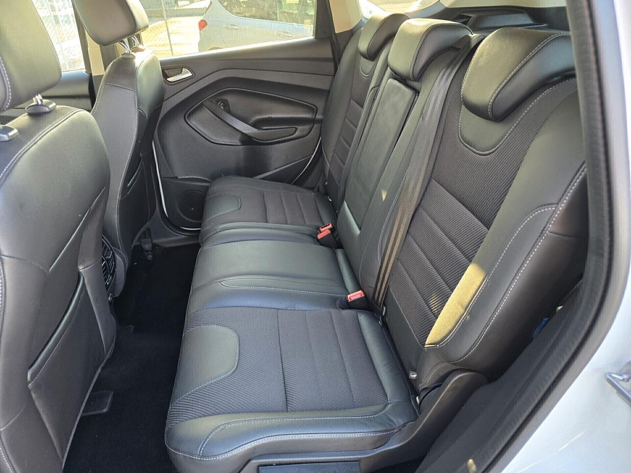 Ford Kuga 2.0 TDCI 180 CV S&S 4WD Powershift Tit.