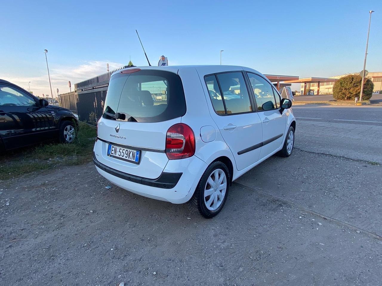 Renault Modus Grand 1.2 16V Wave