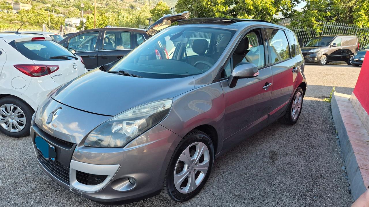 Renault Scenic Scénic X-Mod 1.9 dCi 130CV Luxe