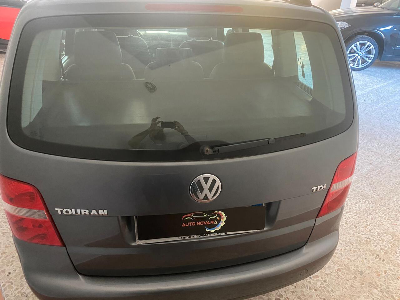 Volkswagen Touran 1.9 TDI 101CV Trendline anche pe NEOPATENTATI