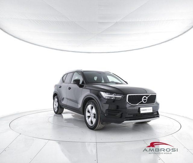 VOLVO XC40 T2 Momentum