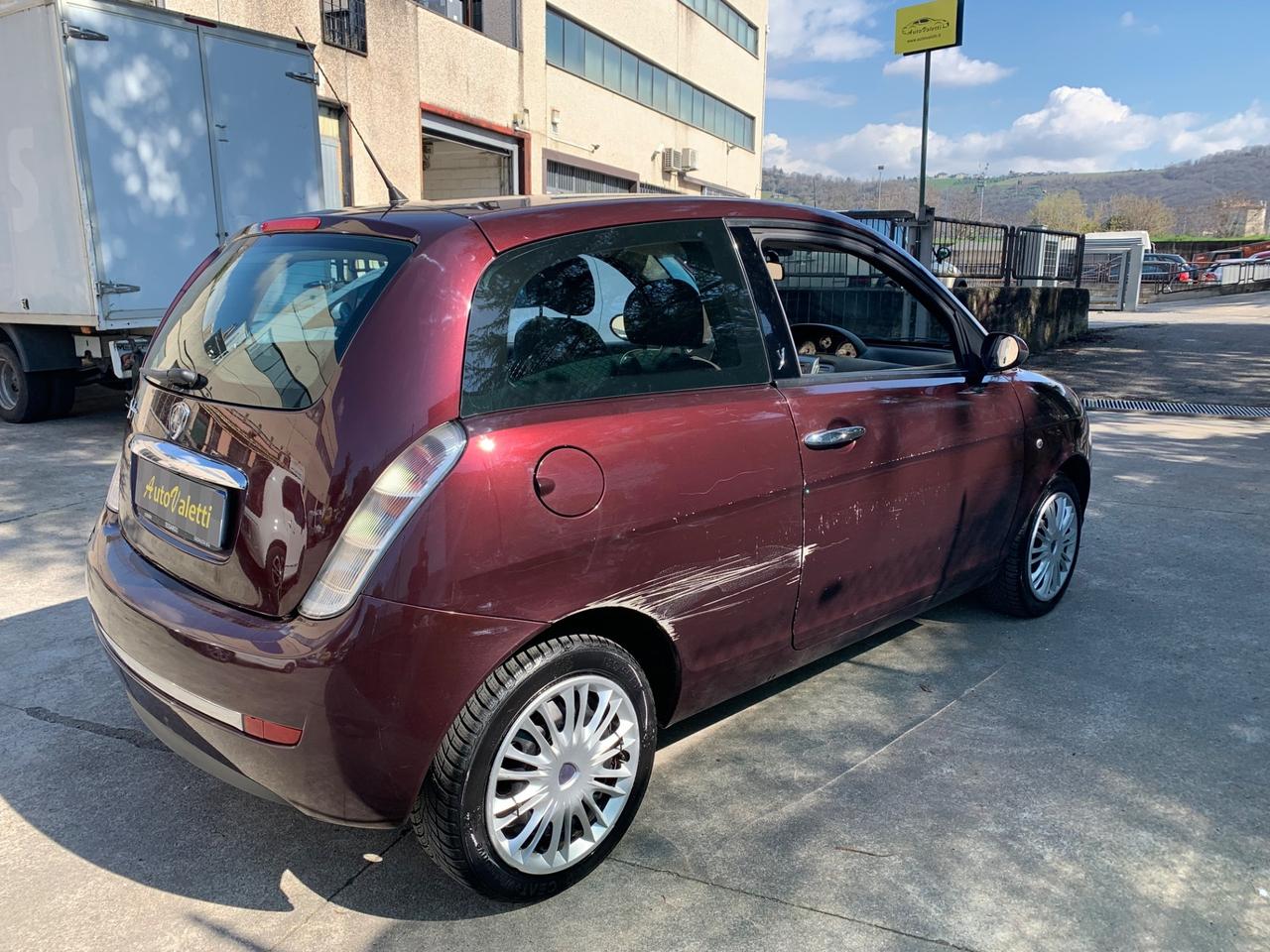 Lancia Ypsilon 1.2 Oro