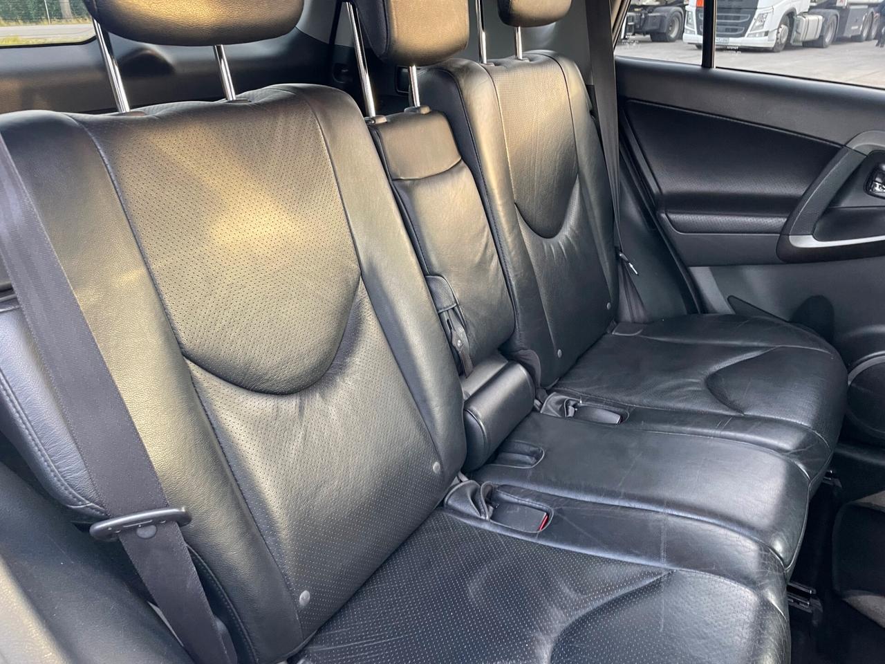 Toyota RAV 4 RAV4 Crossover 2.2 D-Cat A/T 150 CV Executive