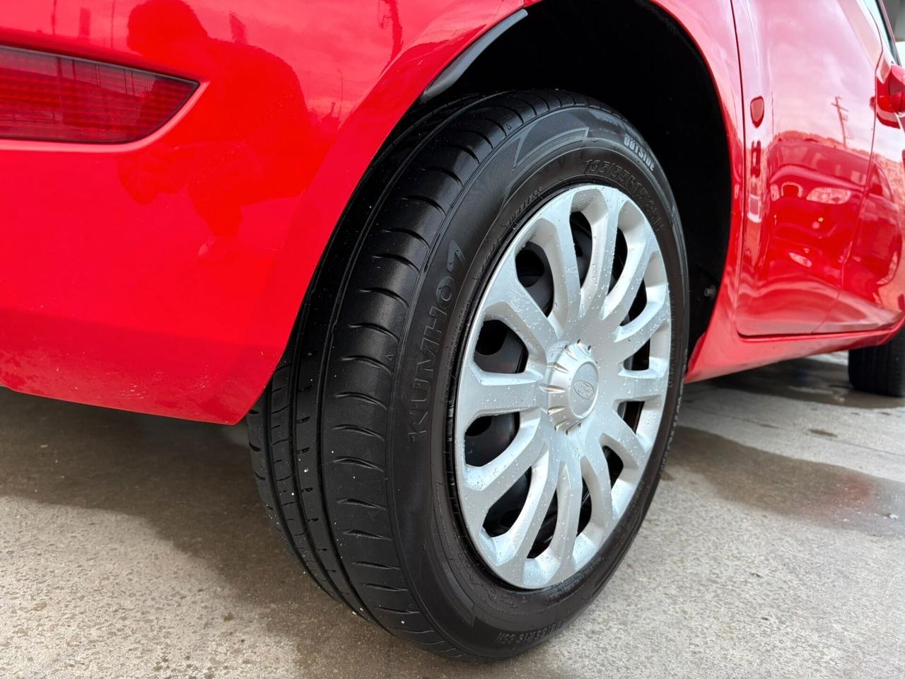 Ford Fiesta 1.4 5p. Bz.- GPL 2036