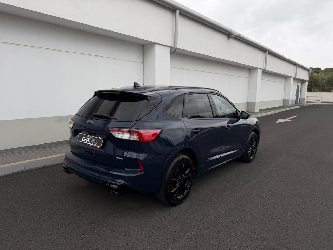 Ford Kuga 2.5 Full Hybrid 190 CV ST-Line