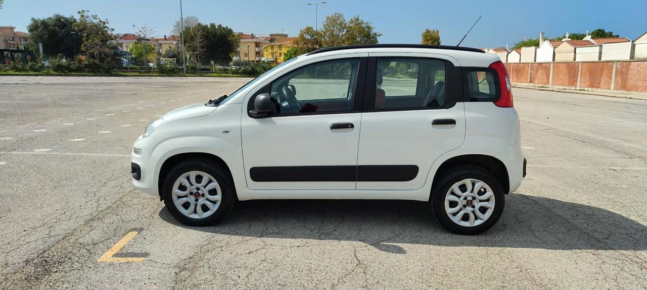 Fiat Panda 0.9 TwinAir Turbo Natural Power Lounge