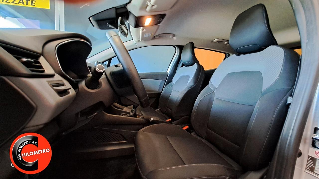 Renault Clio TCe 100 CV 5 porte Intens