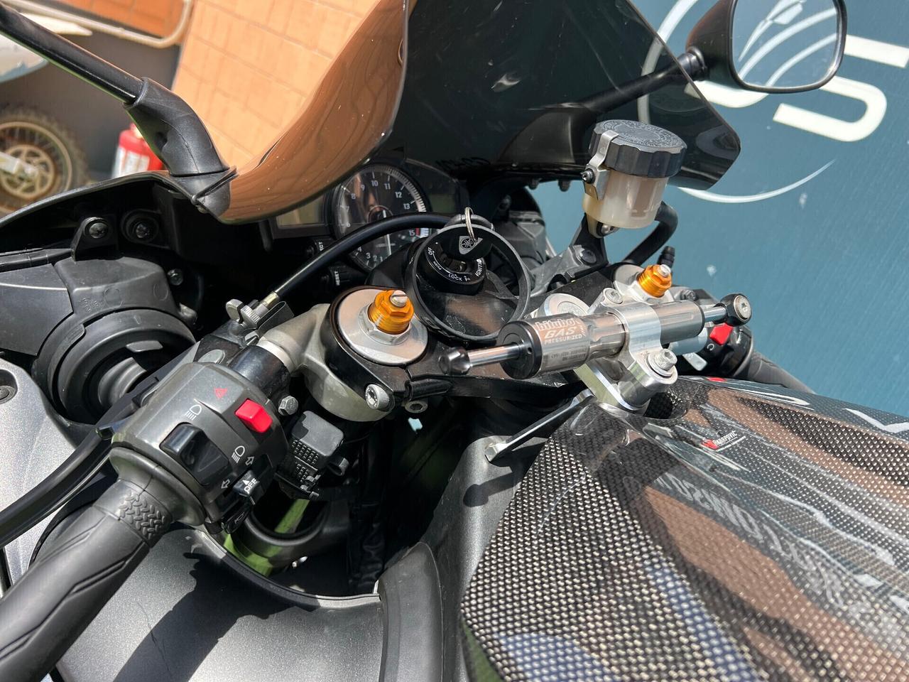 Yamaha YZF R1 OHLINS GARANZIA FINANZIAMENTO