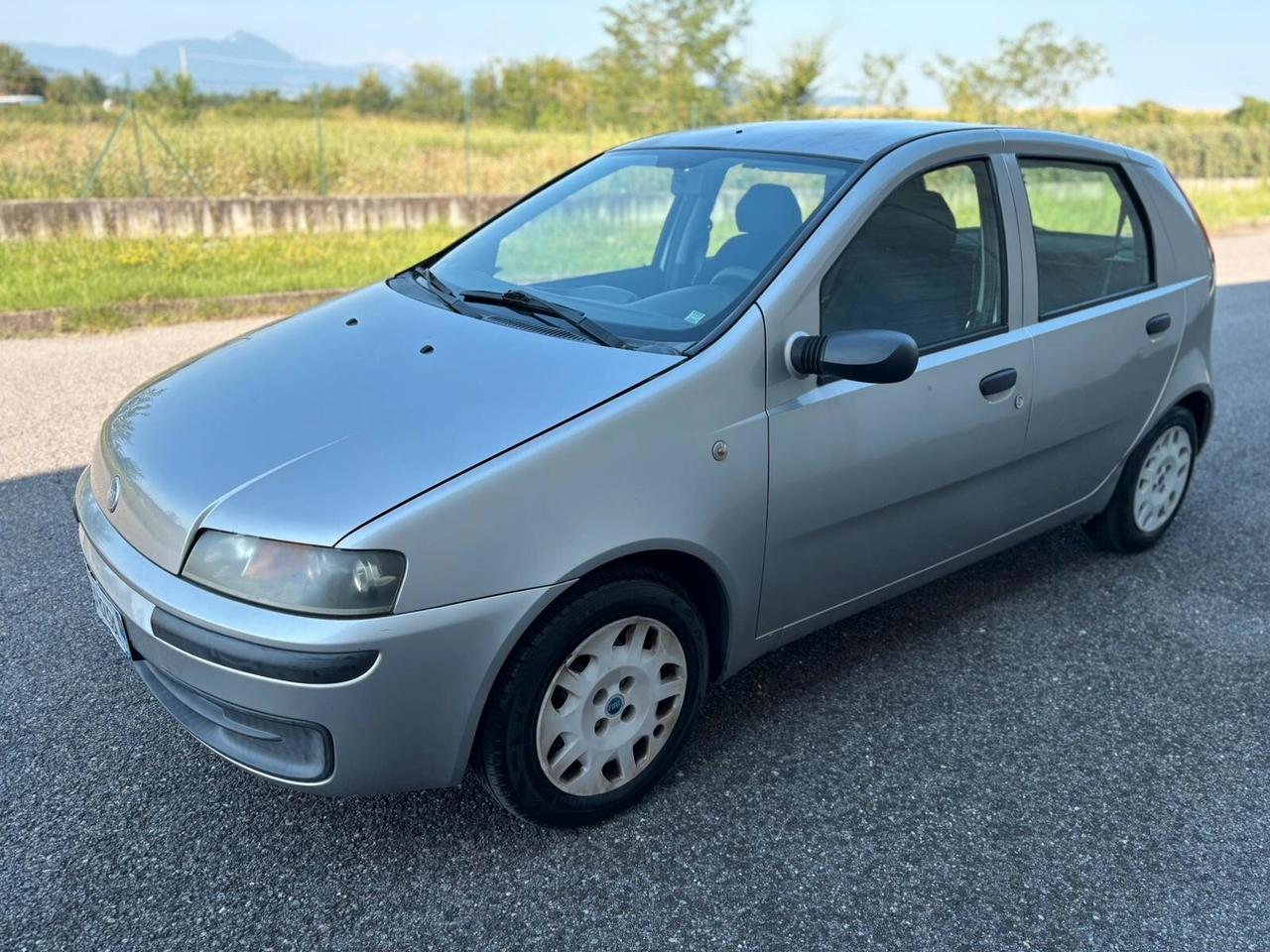 Fiat Punto 1.2i cat 5 porte NEOPATENTATI