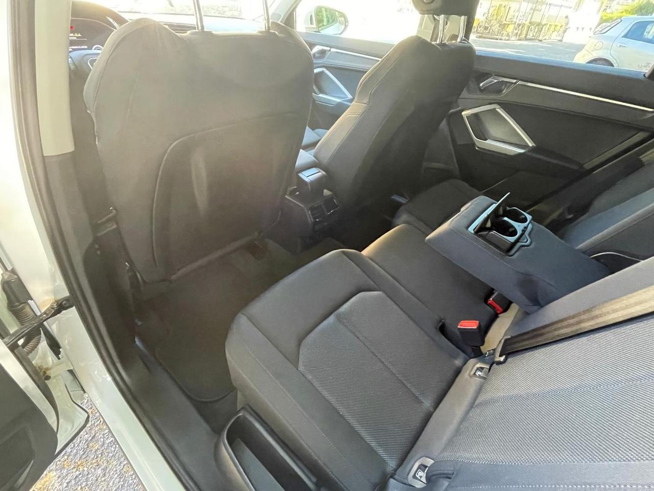 Audi Q3 S Line 1.5 35 TFSI #11556