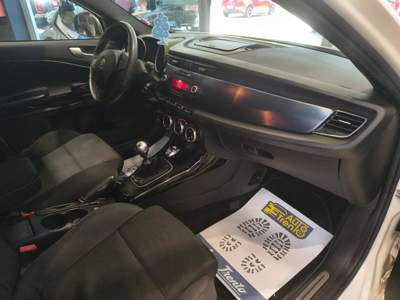 Alfa Romeo Giulietta 1.6 JTDm-2 105 CV EXSCLUSIVE