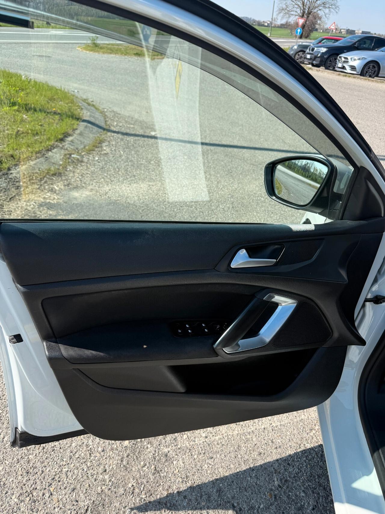 Peugeot 308 PEUGEOT 308 SW 1.6 HDI MOTORE REVISIONATO