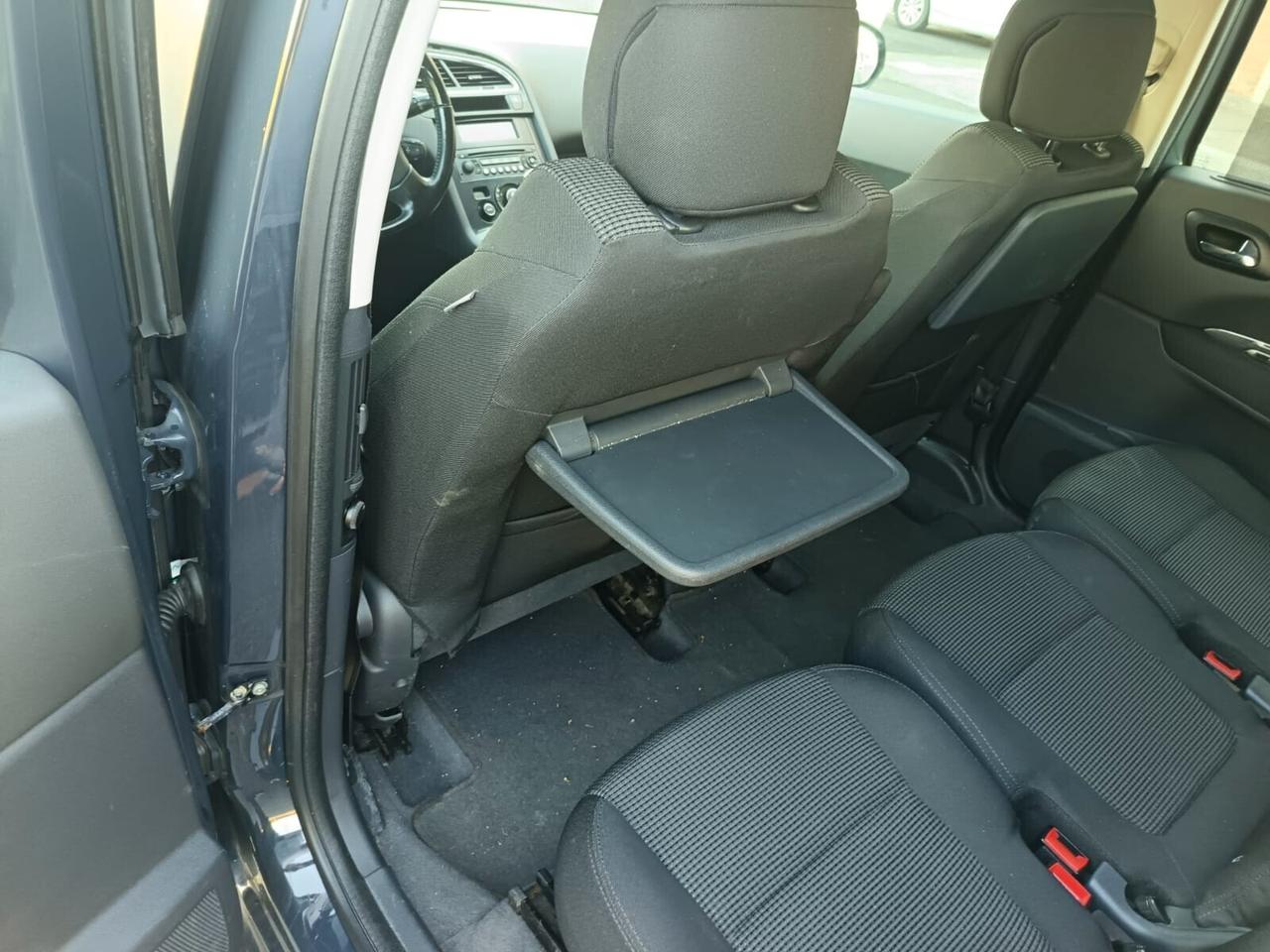 Peugeot 5008 1.6 HDi 112CV Business