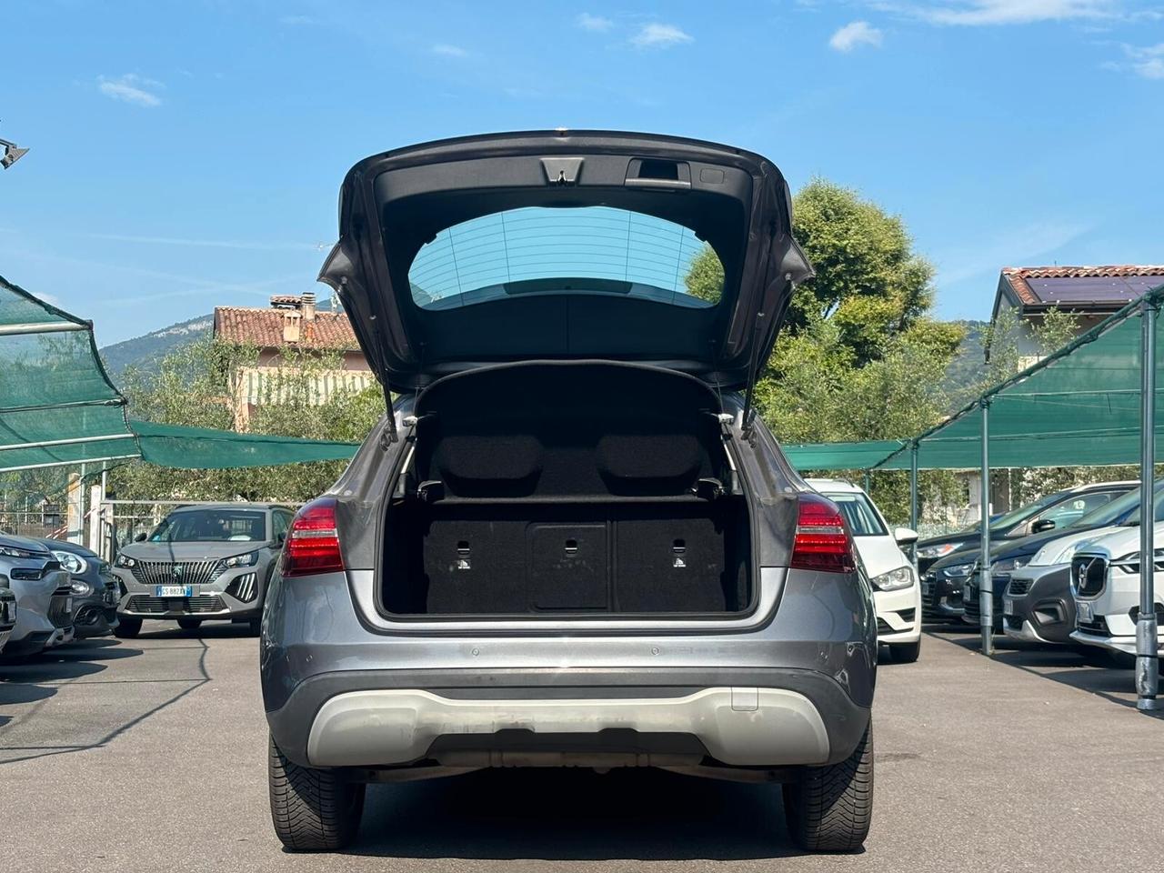 Mercedes-benz GLA 200 180 d Business