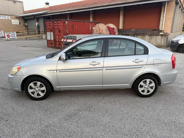 HYUNDAI Accent 1.4 4p. Active senza nessun lavoro da fare