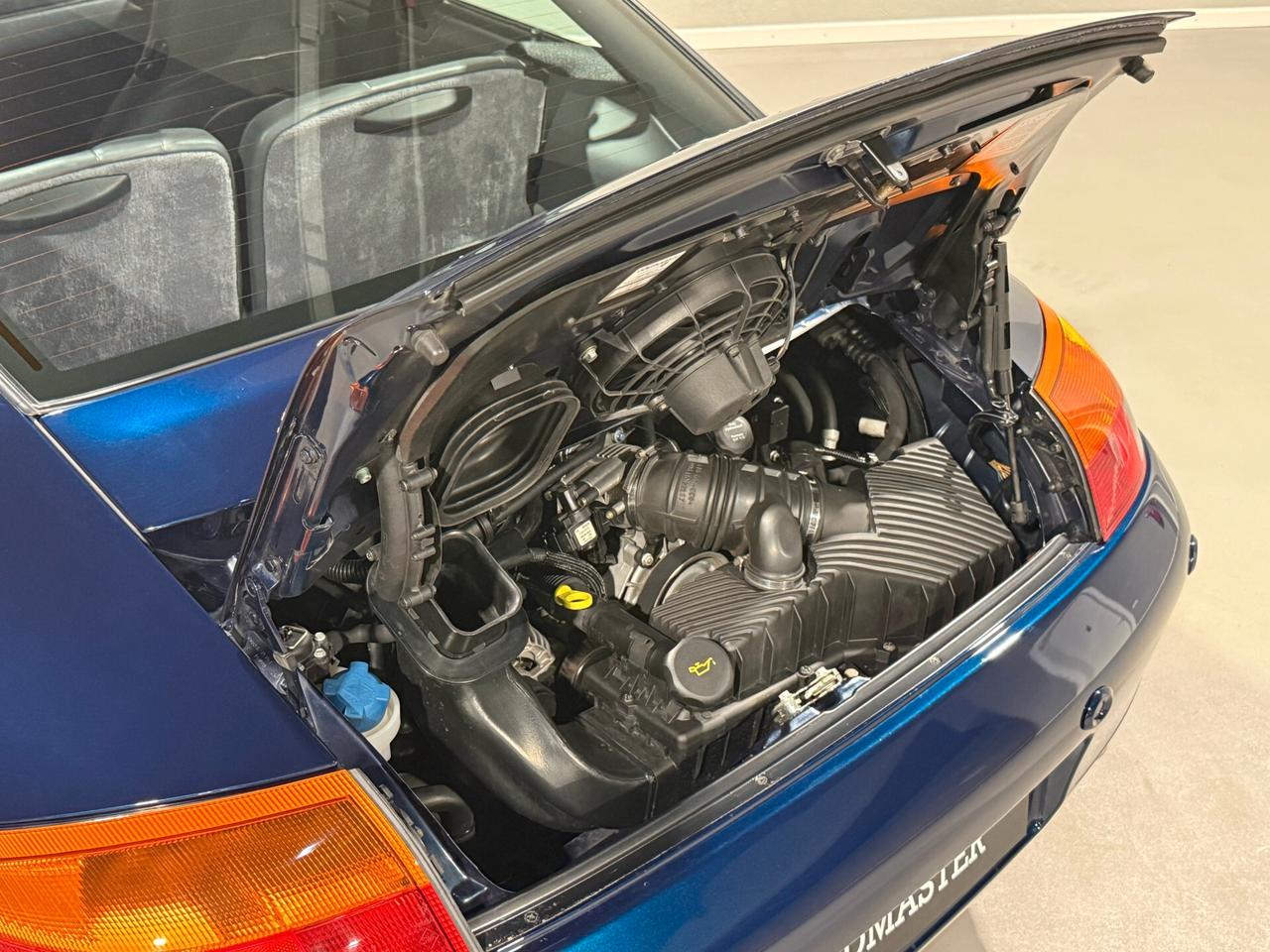 Porsche 911 Carrera cat Coupé