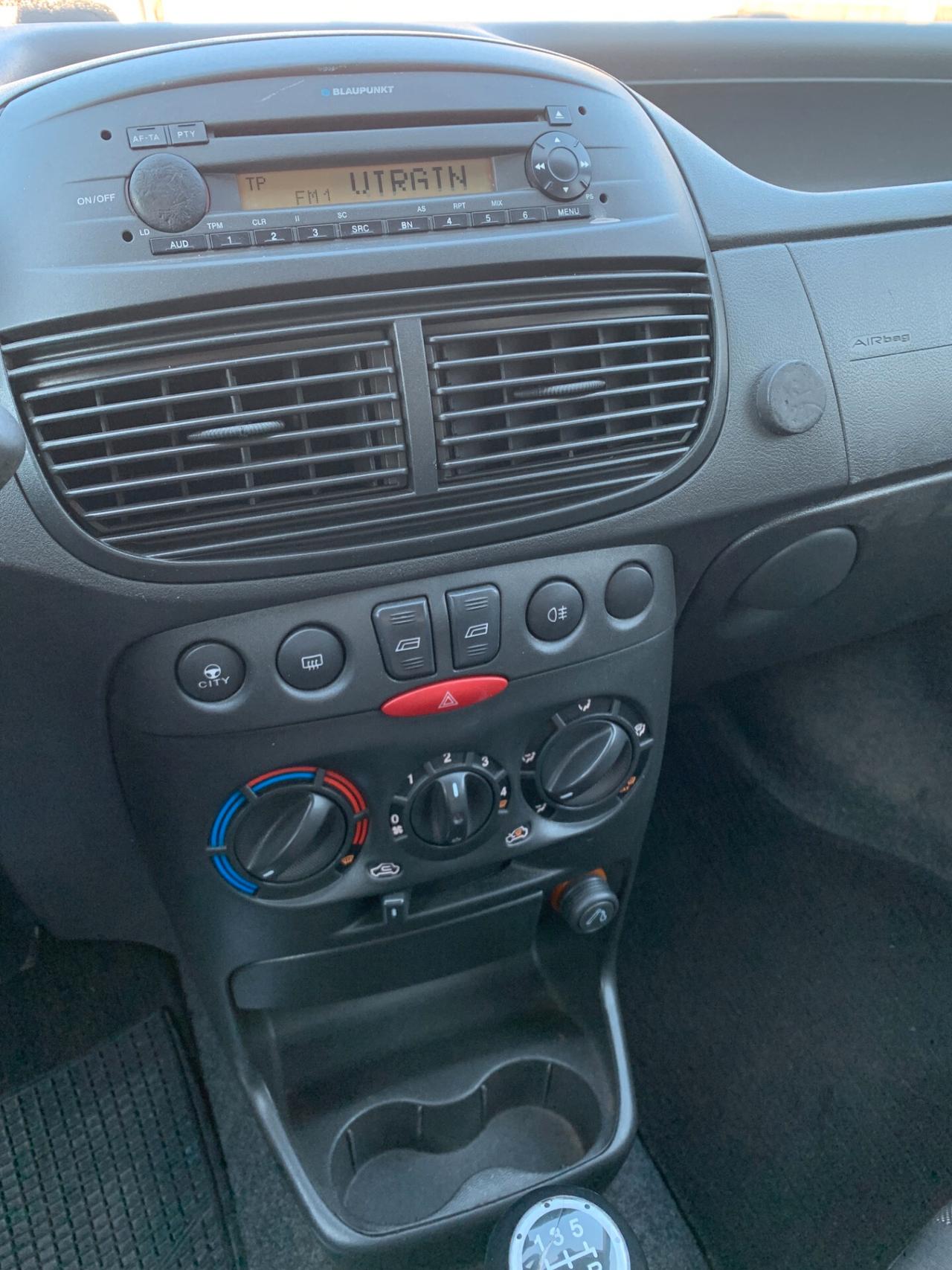 Fiat Punto 1.2 5P. Natural Power