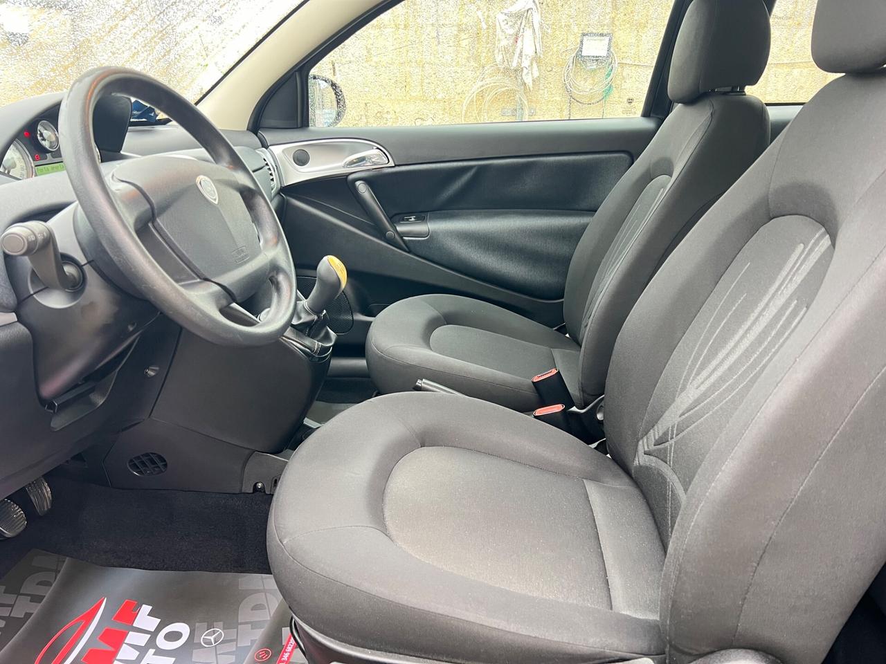 Lancia Ypsilon 1.3 mjt 75 cv