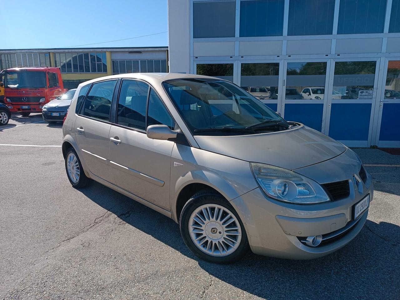 Renault Scenic Scénic 1.5 dCi/105CV Luxe