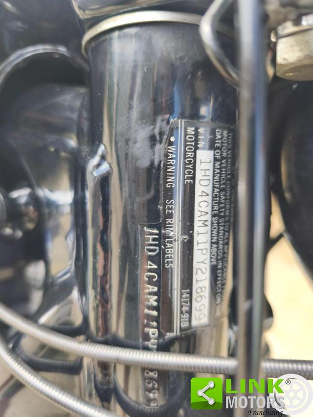 HARLEY-DAVIDSON 883 Sportster XL BLACK