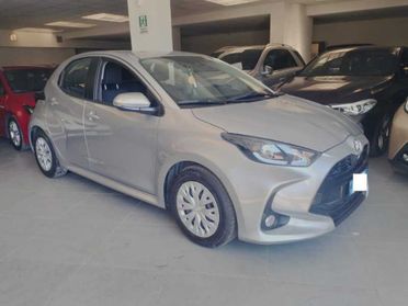 Toyota Yaris 1.5h Business SOLO 30000km!