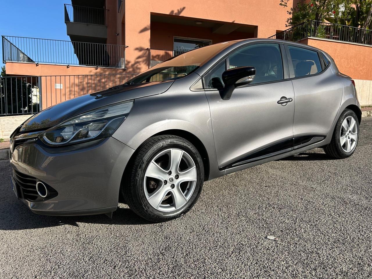 Renault Clio 1.2 16V 5 porte Dynamique