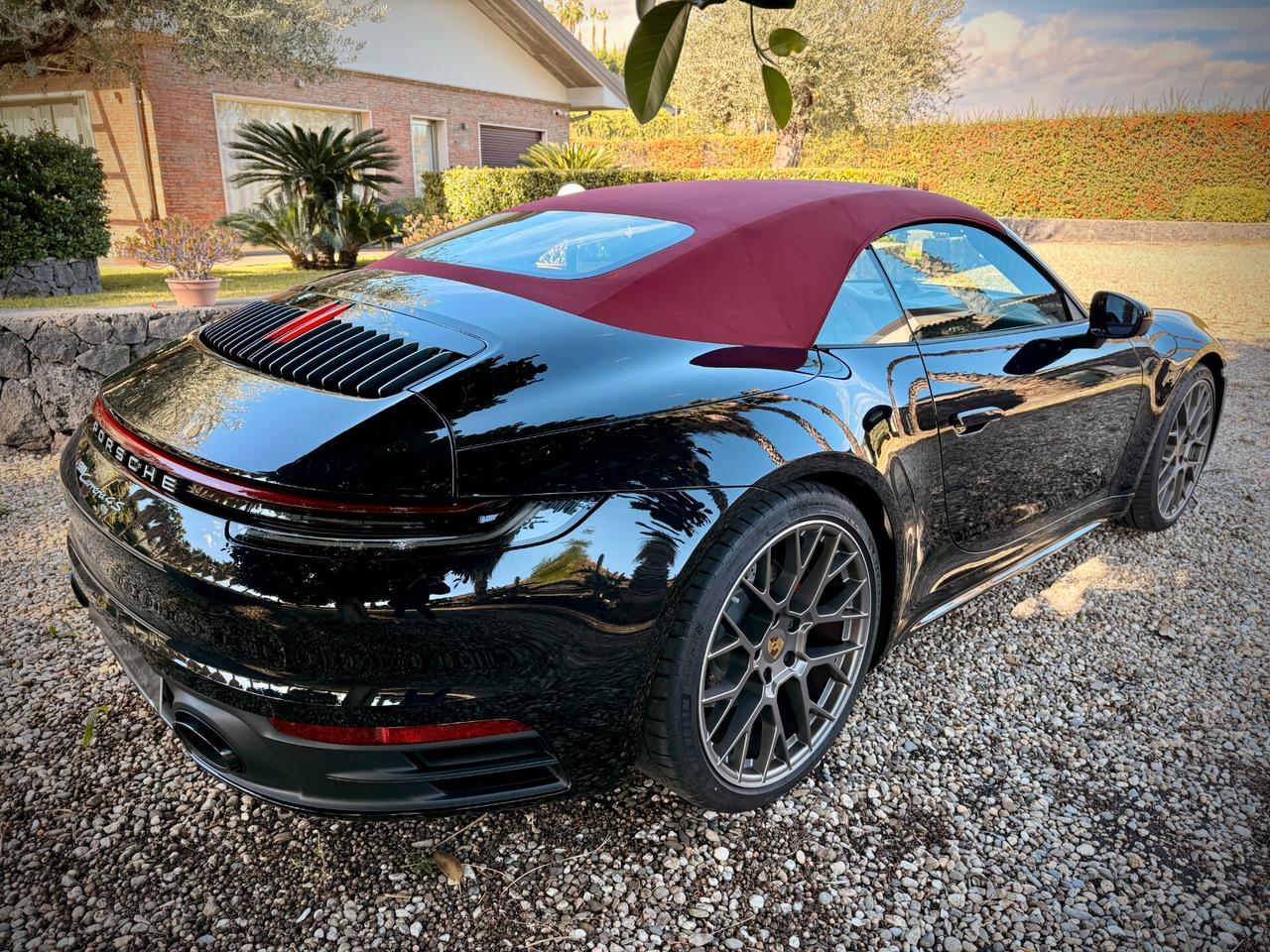 Porsche 911 Carrera 4S Cabriolet