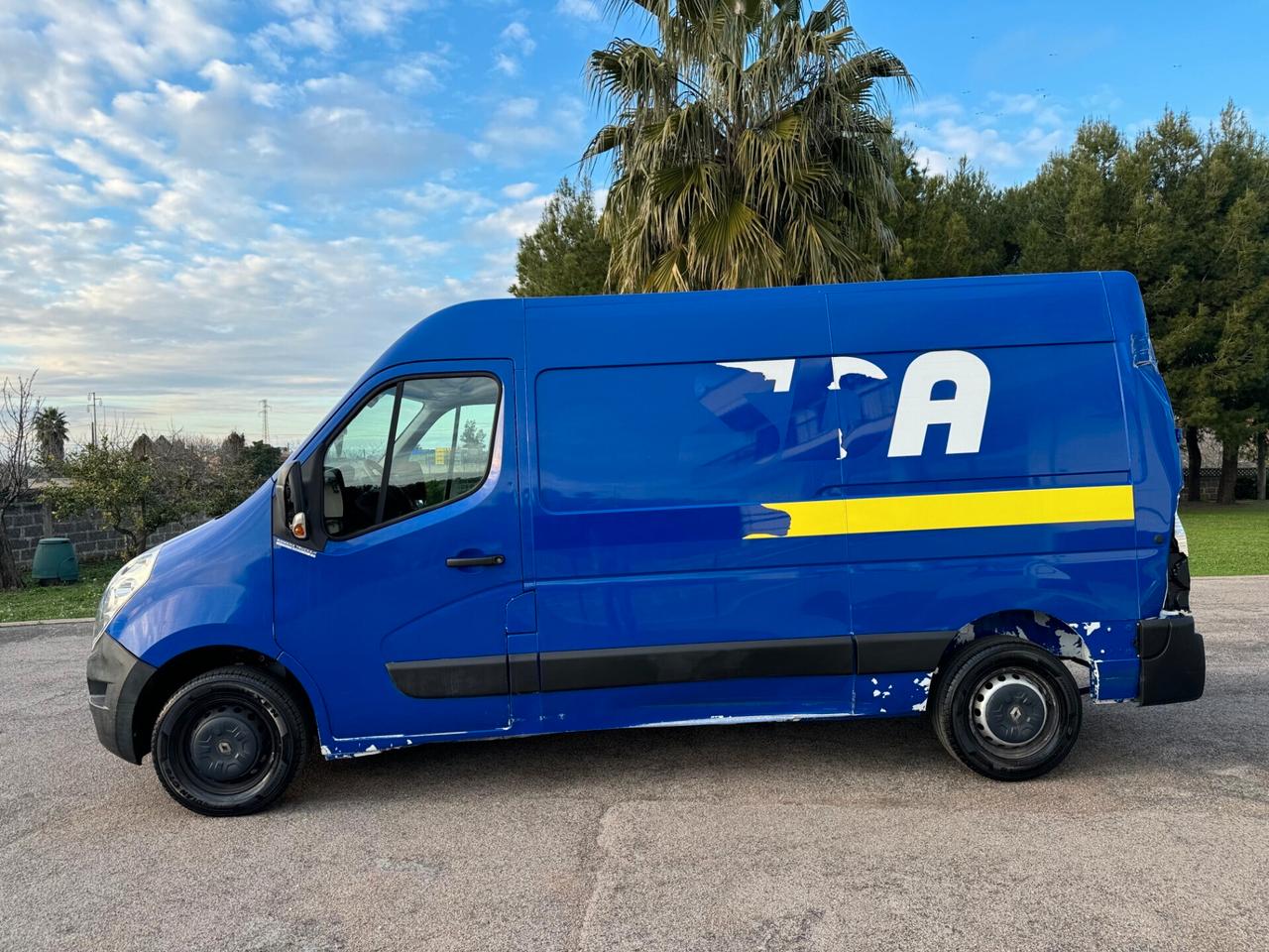 Renault Master T35 2.3 dCi/145