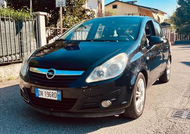 Opel Corsa 1.2 5 porte Easytronic Cosmo