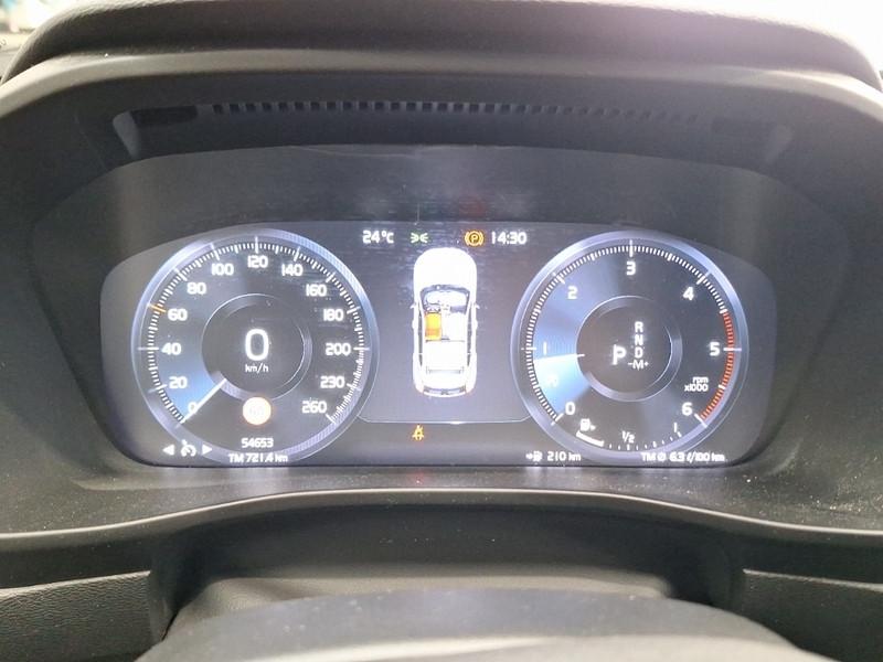 VOLVO XC40 D3 GEARTRONIC BUSINESS SUV