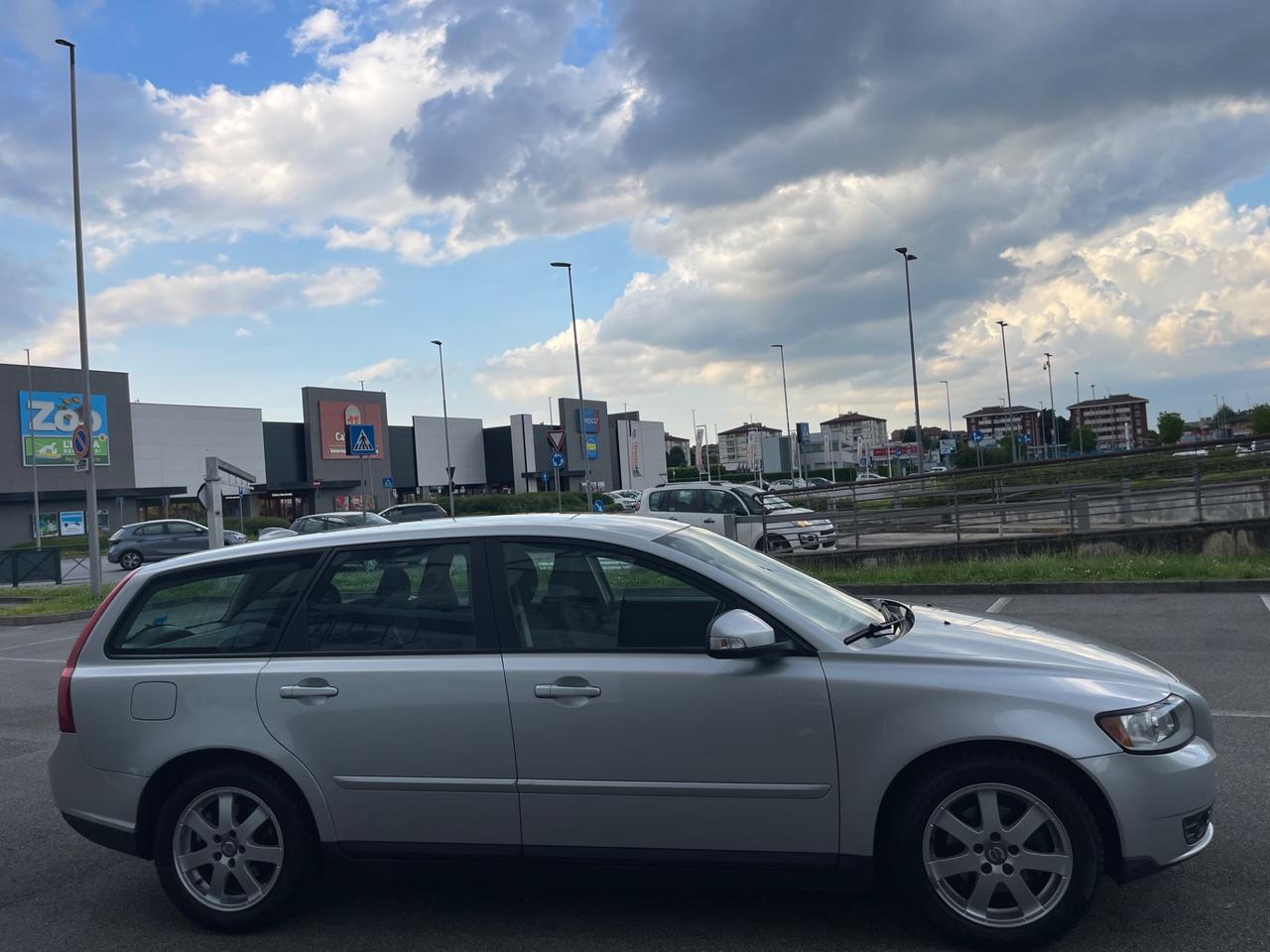Volvo V50 D4 Kinetic