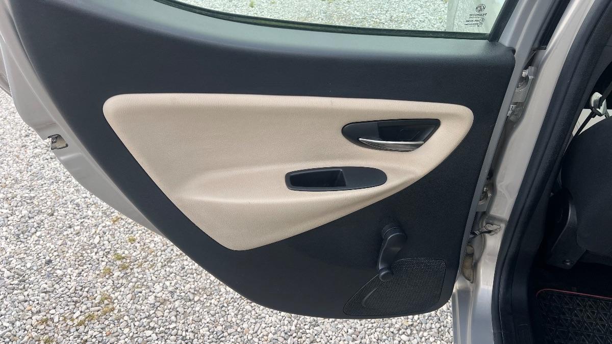 LANCIA - Ypsilon 1.3 mjt Gold c/CL s&s 95cv