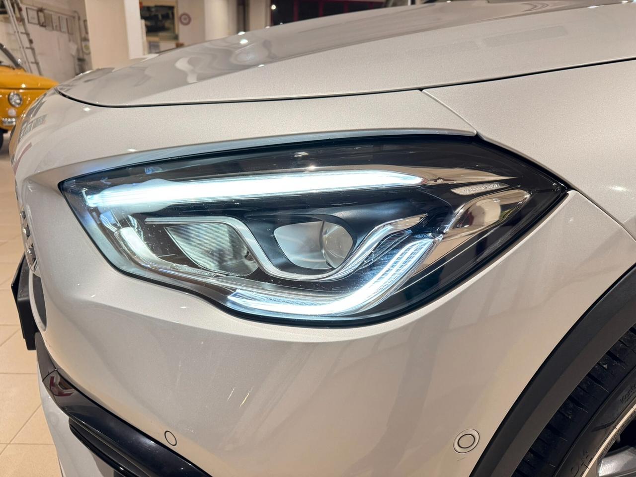 GLA 200 d Automatic Premium Multicolor Carplay