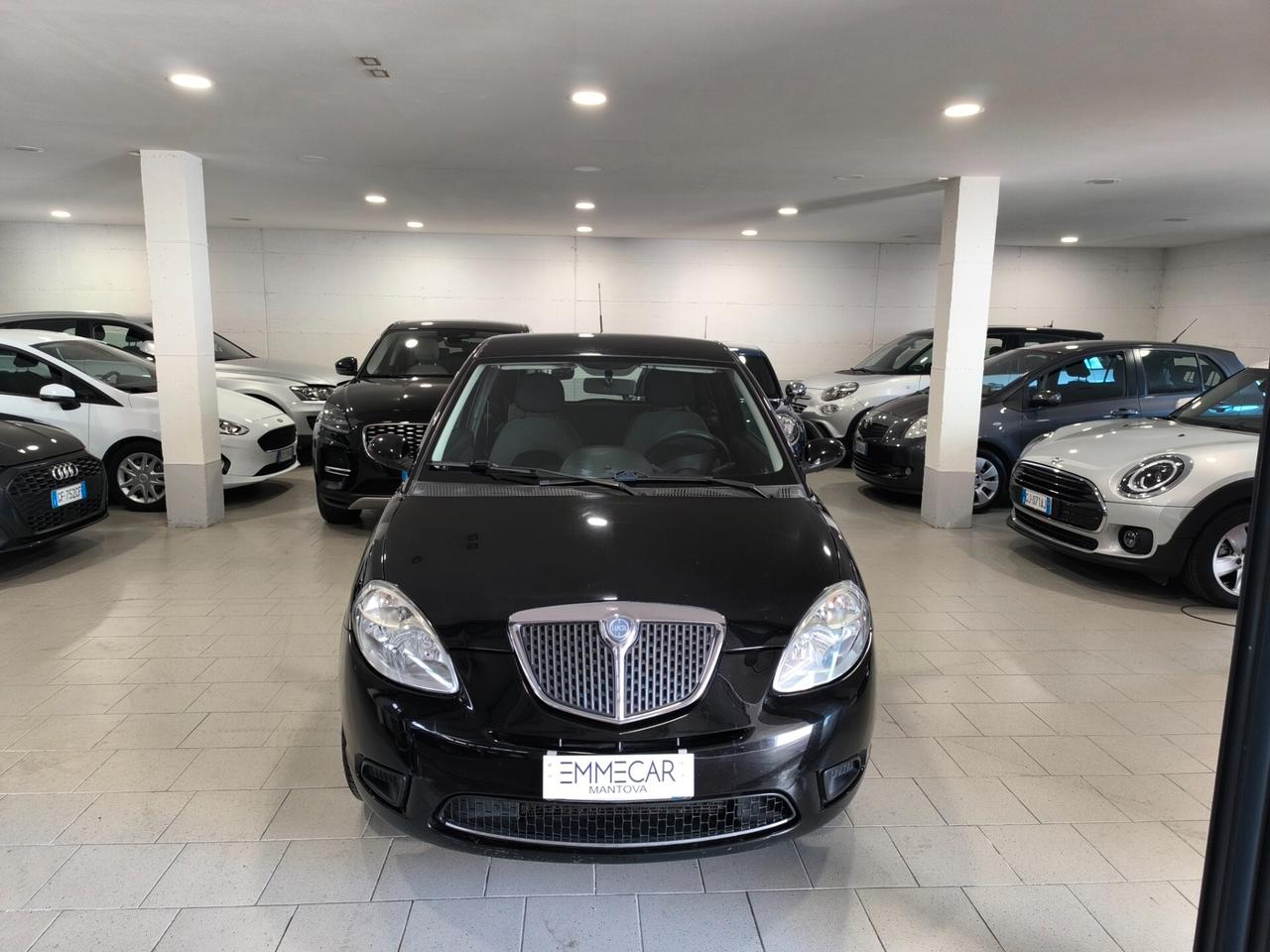 Lancia Ypsilon 1.2 Oro